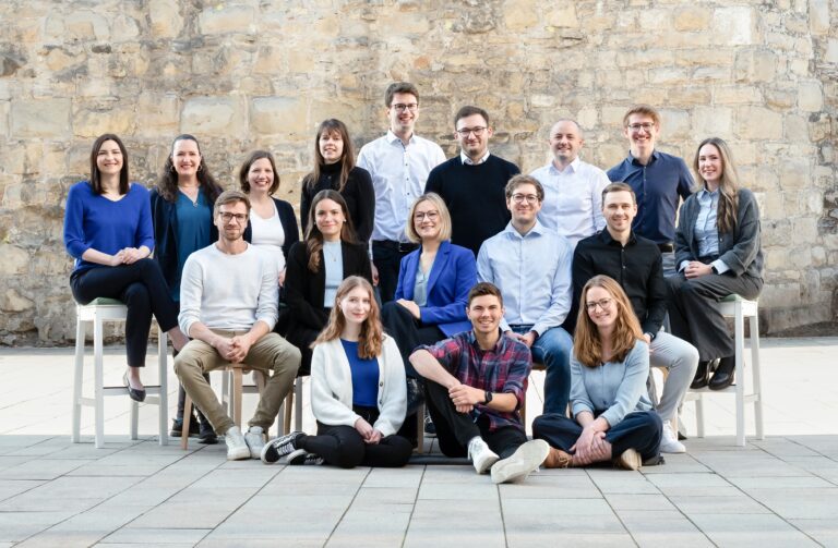 Ehrenmüller AI - Teamfoto Mauer 2025
